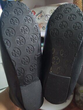 Tory Burch 9 leather flats